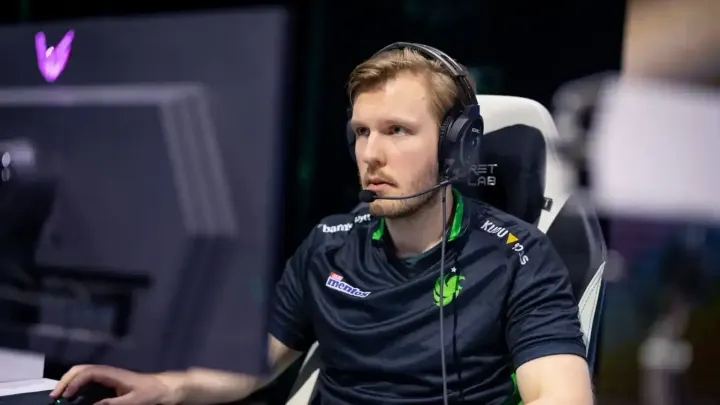 Andreas "Cr1t-" Nielsen Profesyonel Dota 2 Kariyerine Ara Verdi